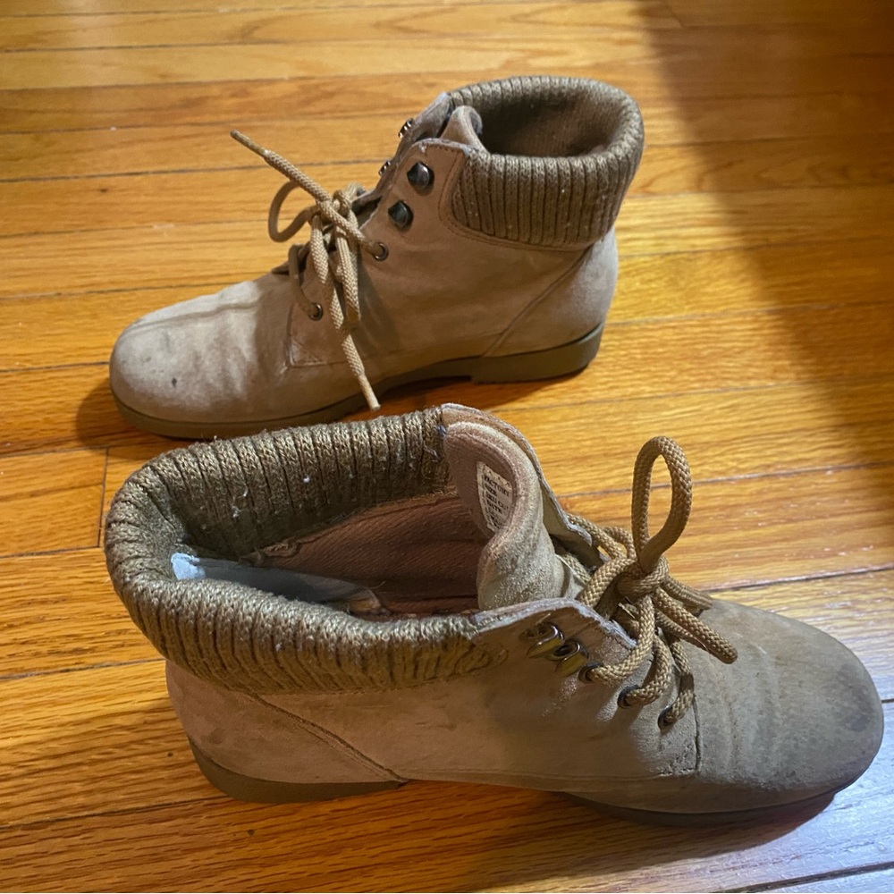 Laura Scott Ankle Boots
